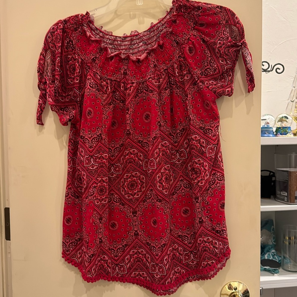 Cute little top for spring or summer !